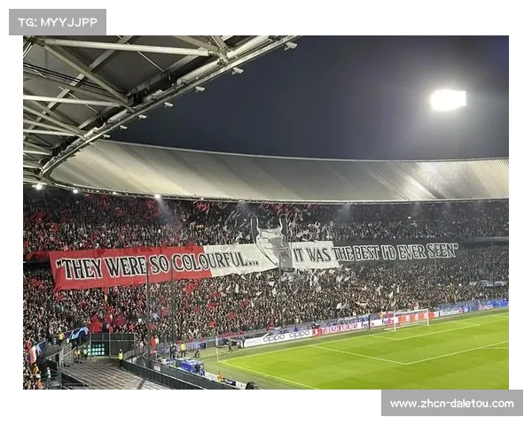 巴黎德比TIFO展历史，俱乐部更名历程引关注